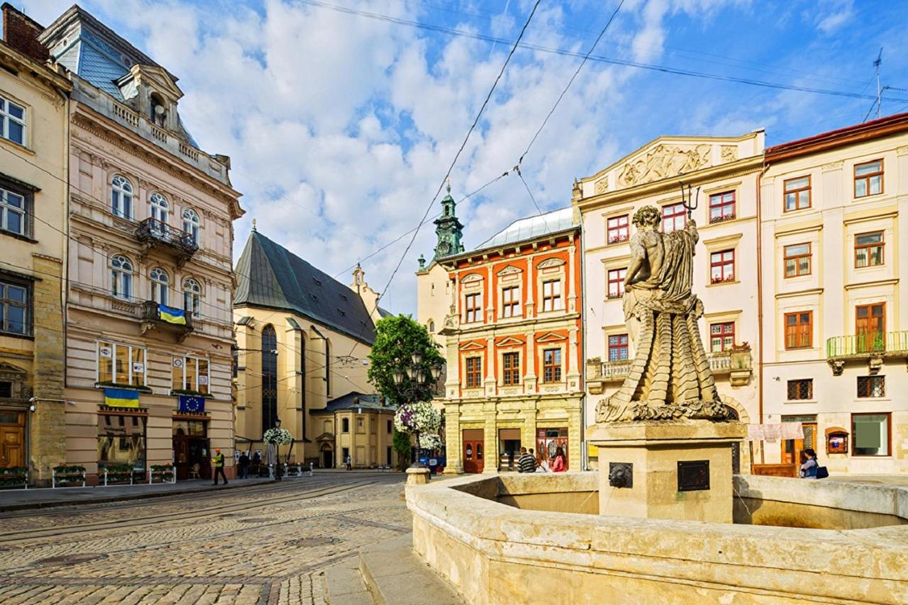 Apartment On Lychakivska Lviv Buitenkant foto